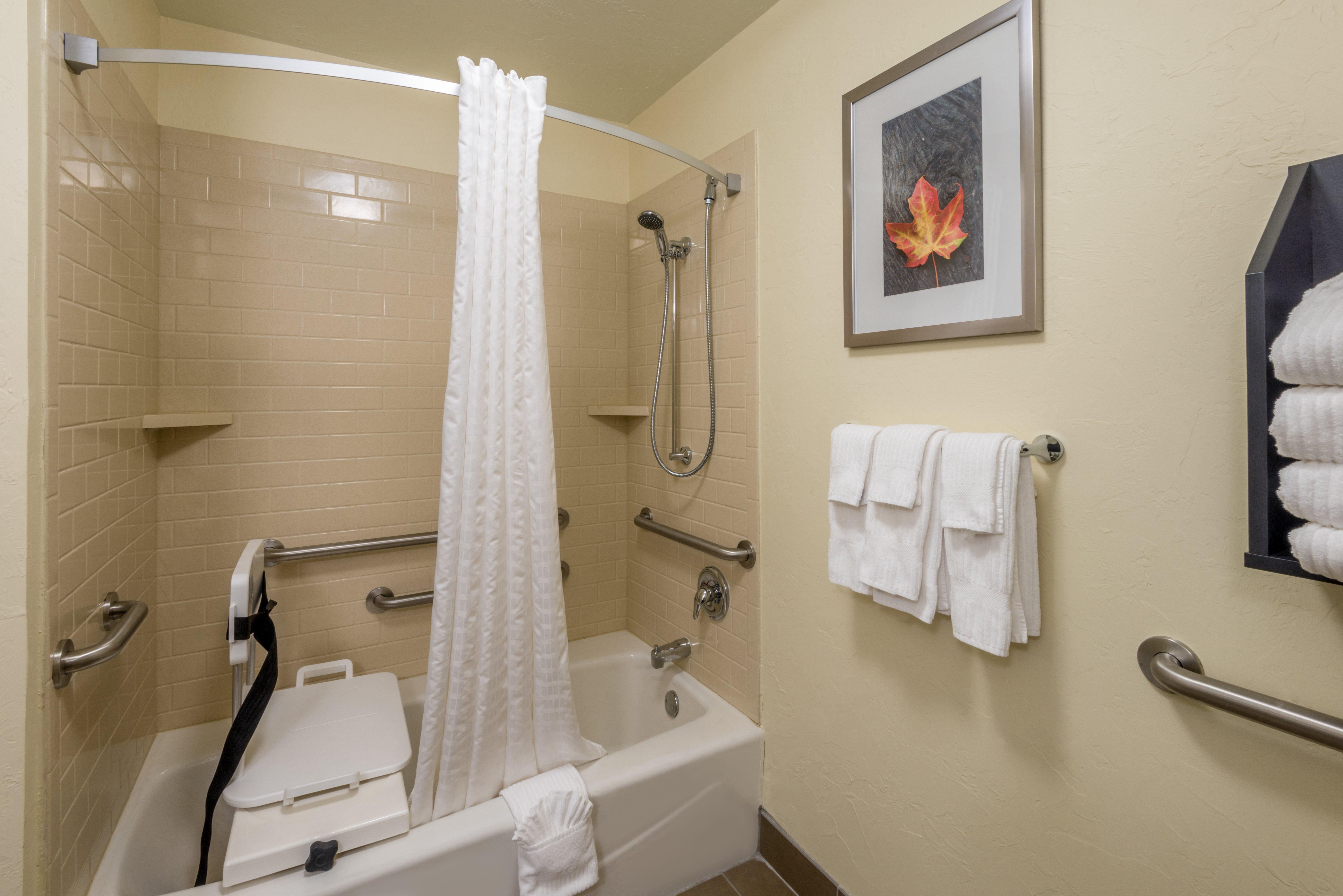 Candlewood Suites Del City By Ihg Esterno foto