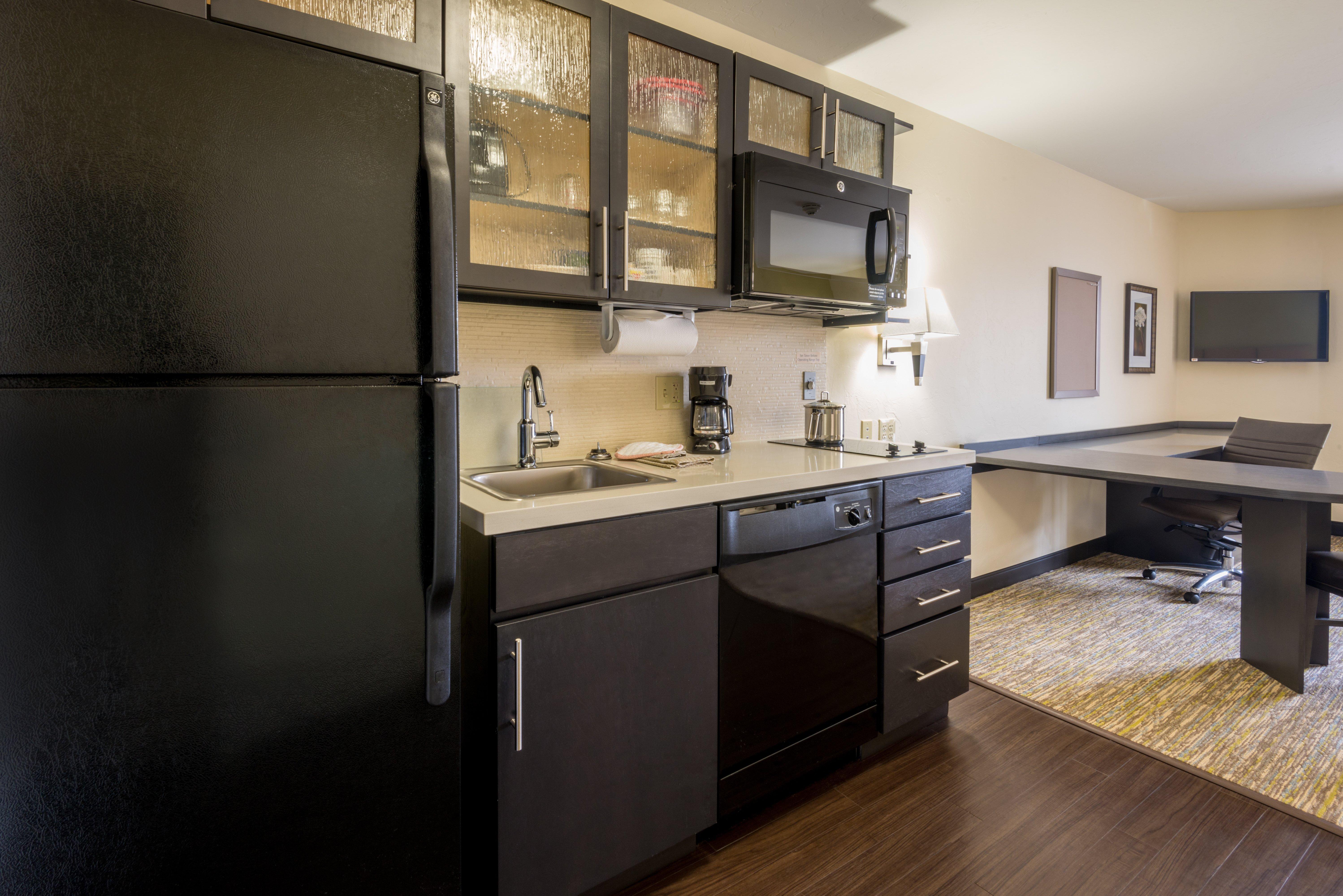 Candlewood Suites Del City By Ihg Esterno foto