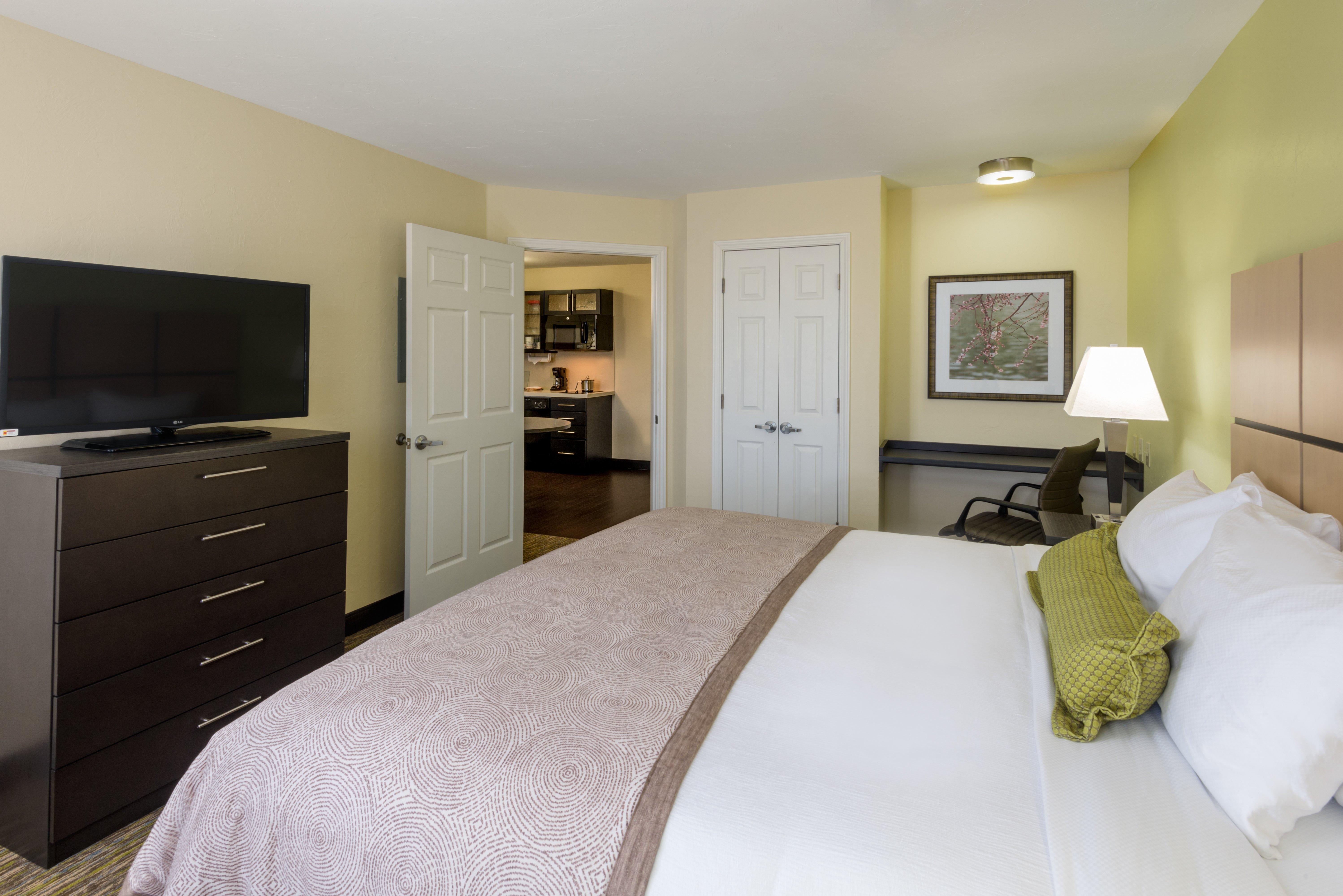 Candlewood Suites Del City By Ihg Esterno foto