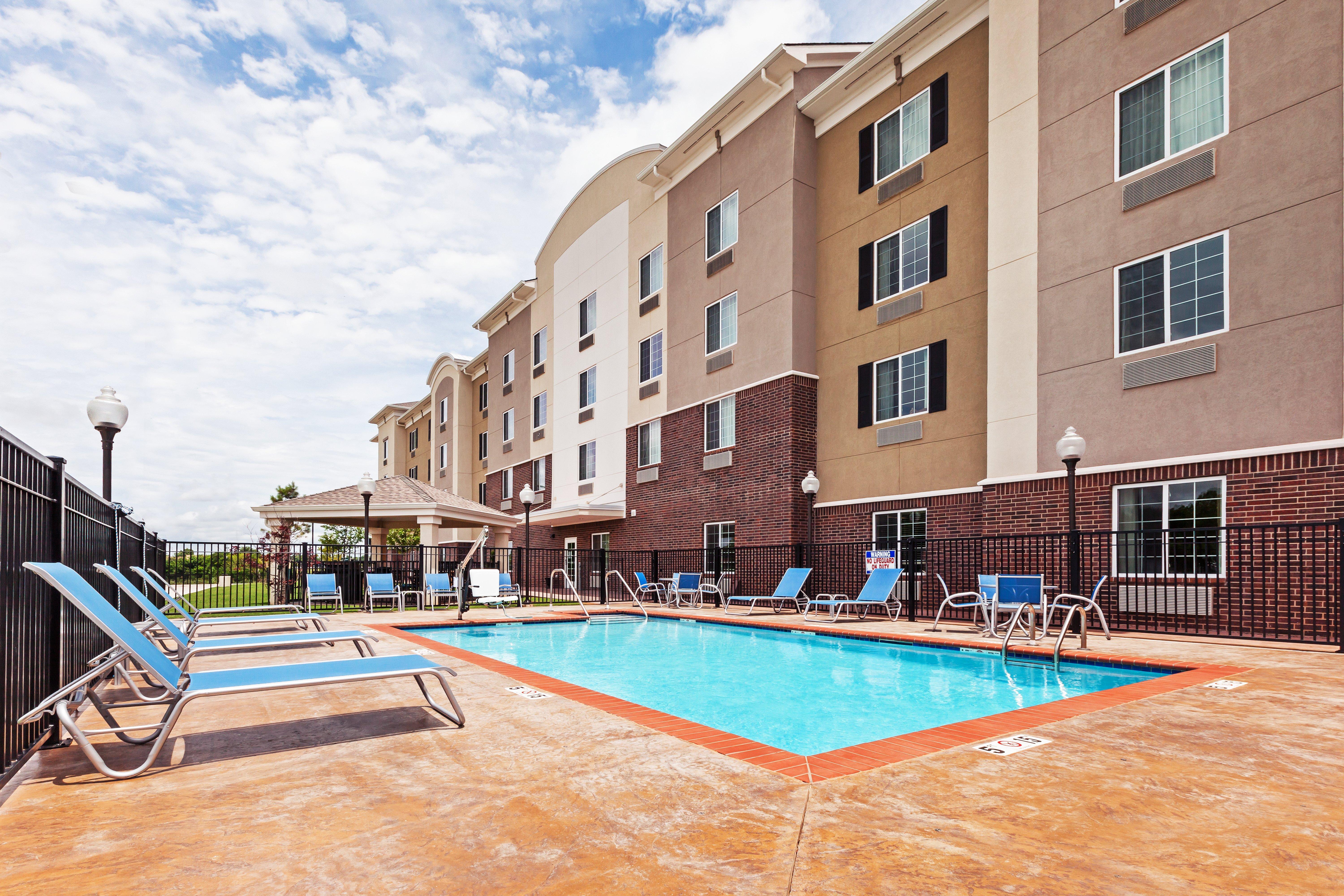 Candlewood Suites Del City By Ihg Esterno foto